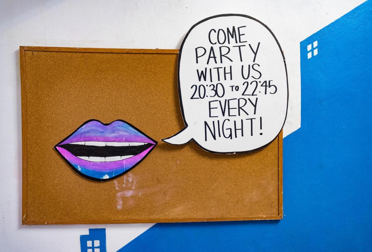Florentine Backpackers Hostel - Ages 18-55 Tel Aviv Exterior foto
